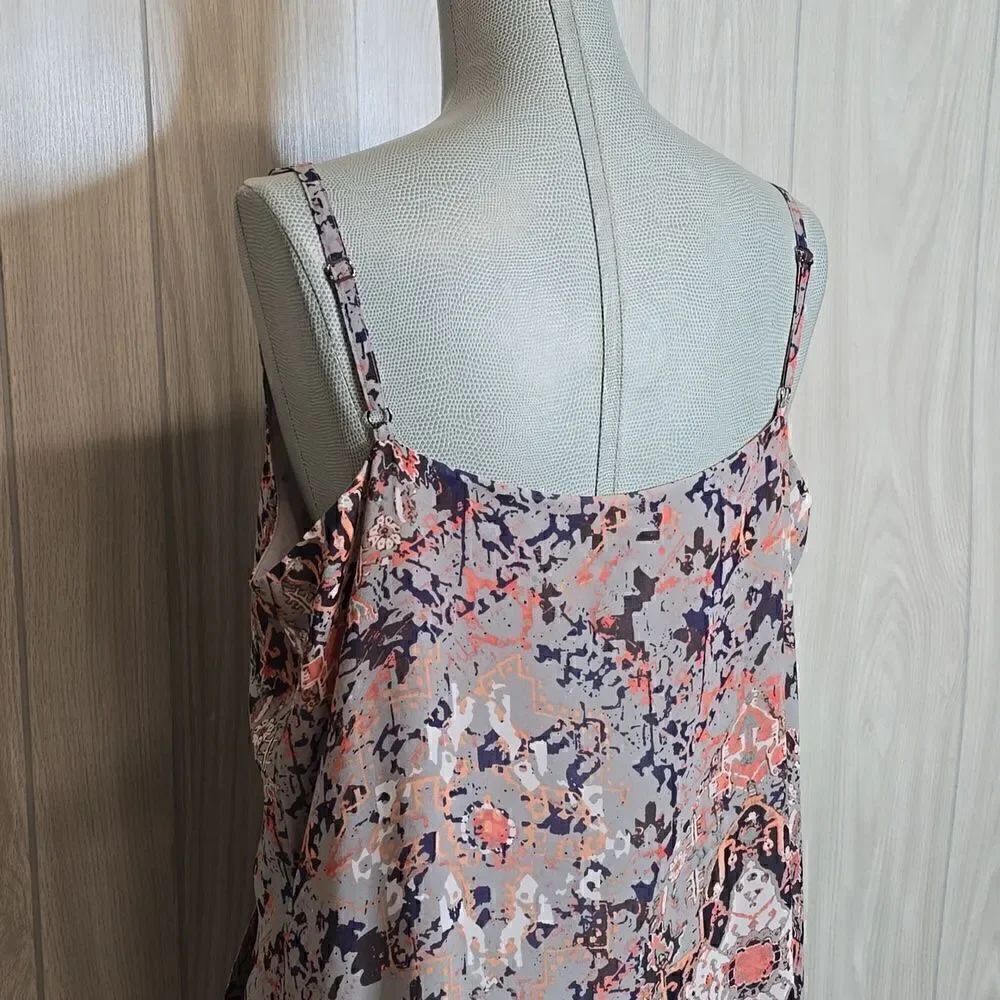 CAbi | Abstract Flowy Dress - Picture 4 of 9